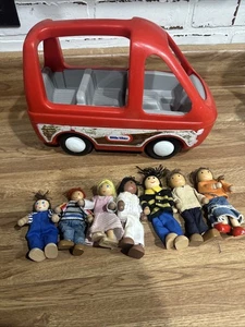 Melissa & Doug Holzfamilie 7 Vintage Little Tikes rot Van Spielzeugauto Kleinkindspielzeug - Bild 1 von 4