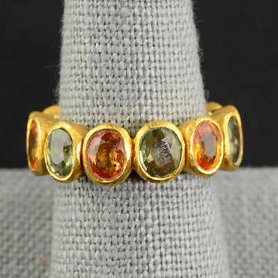 Anillo de eternidad multi zafiro de oro amarillo macizo de 18 quilates de 6,25 quilates TALLA 5,5 Foto 1 de 4