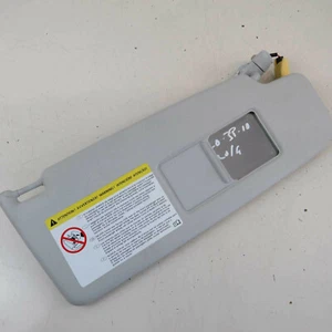 Aletta parasole destra per Volkswagen Polo Mk5 6R 2009-2017 usata (74975) - Picture 1 of 5