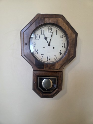 Vintage Mantle Wall Clock Champion 31 Day Hour & Half Hour Chime W