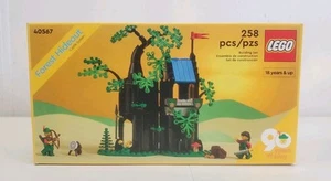 LEGO Icons: Castle Forest Hideout Set 40567 Brand New Sealed Retired Fast Ship - Picture 1 of 4