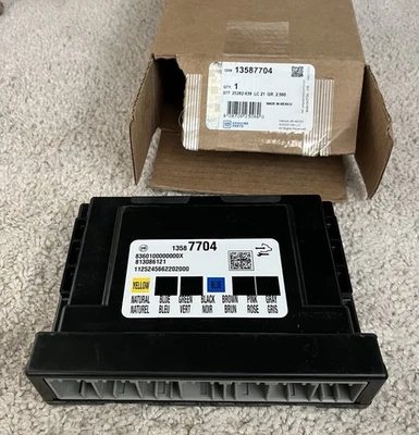 GM Genuine Parts 13587704 Body Control Module - Image 1 of 4