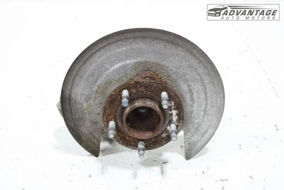 Chevrolet Malibu 2016-2025 tracción delantera eje trasero derecho nudillo rueda buje OEM Foto 1 de 4