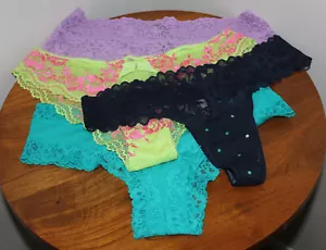 VICTORIA'S SECRET CHEEKINI (1) CHEEKY (2) & THONG (1) COMBO FLORAL GREEN SIZE M - Picture 1 of 11