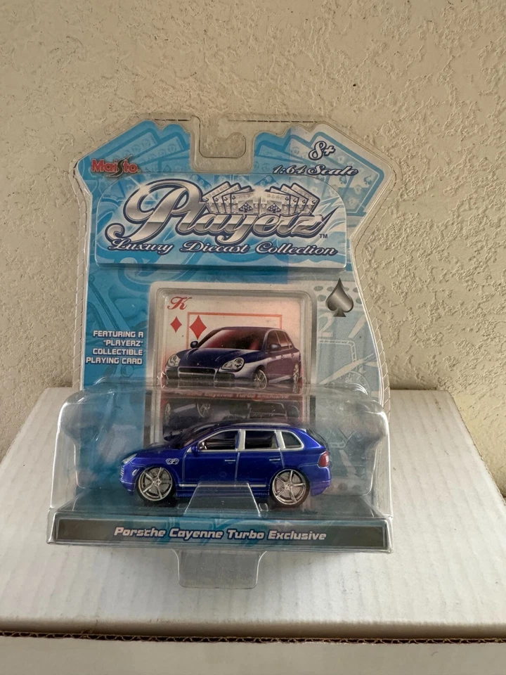 Maisto Playerz Porsche Cayenne Turbo Exclusive Blue N76 - Image 1 of 1