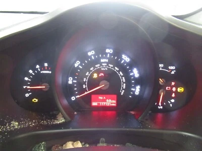 2013 KIA SPORTAGE CRDI 2 ESTATE 1.7 DIESEL MK3 SPEEDOMETER REF2461 - Image 1 of 4