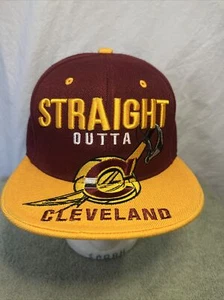 Cleveland Cavaliers Straight Outta Cleveland Mütze Anführer des Spiels Druckknopflasche - Bild 1 von 10