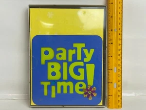 Hallmark Party Big Time 10 Party Invitations 10 Yellow Blue Green Stationery - Picture 1 of 6