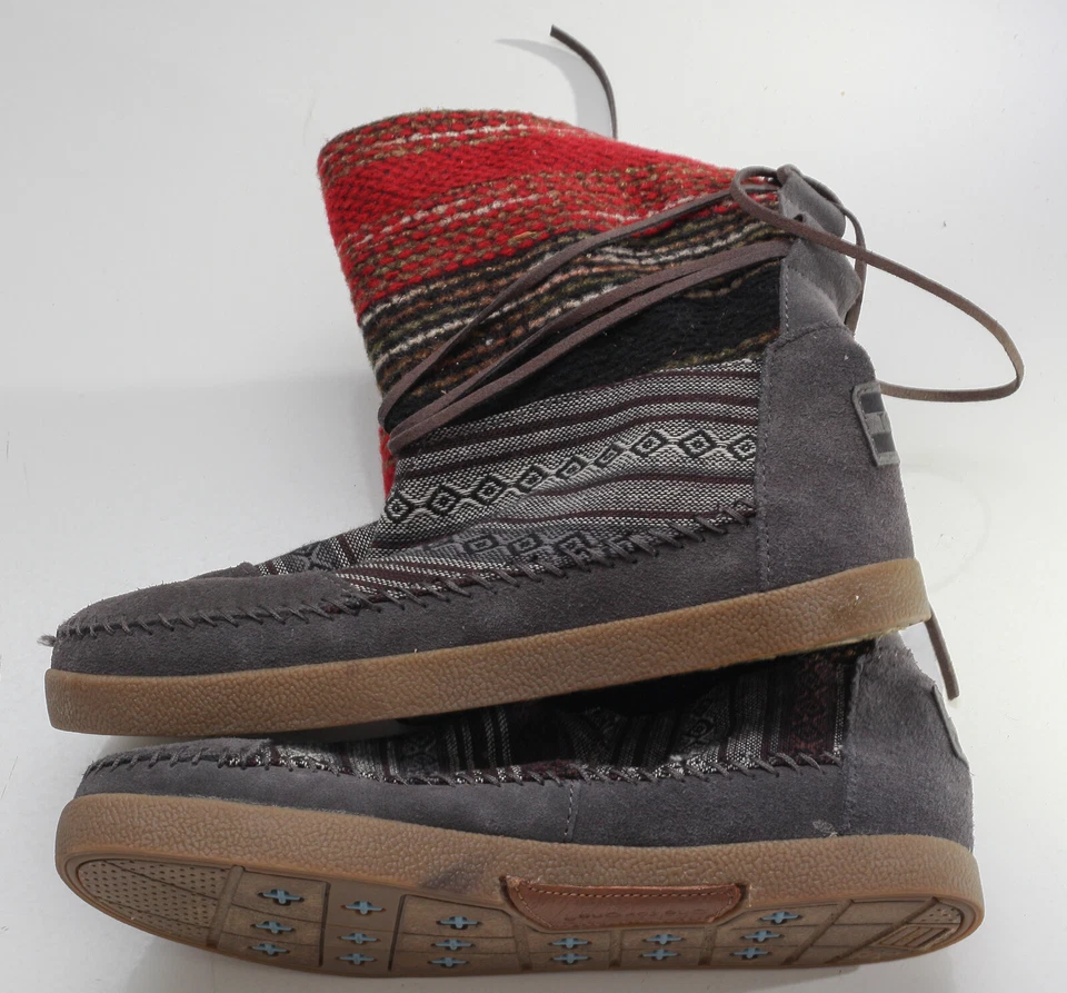TOMS Chukka Talla 5.5 Ancho 45% Poli 36% Cuero 19% Algodón Rojo Gris Diseño Indio Foto 1 de 4
