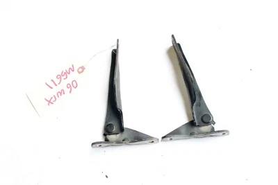 2006-2007 SUBARU IMPREZA WRX ПЕРЕДНИЙ КАПОТ ПЕТЛИ ПАРА СЛЕВА И СПРАВА M5611 - Изображение 1 из 4