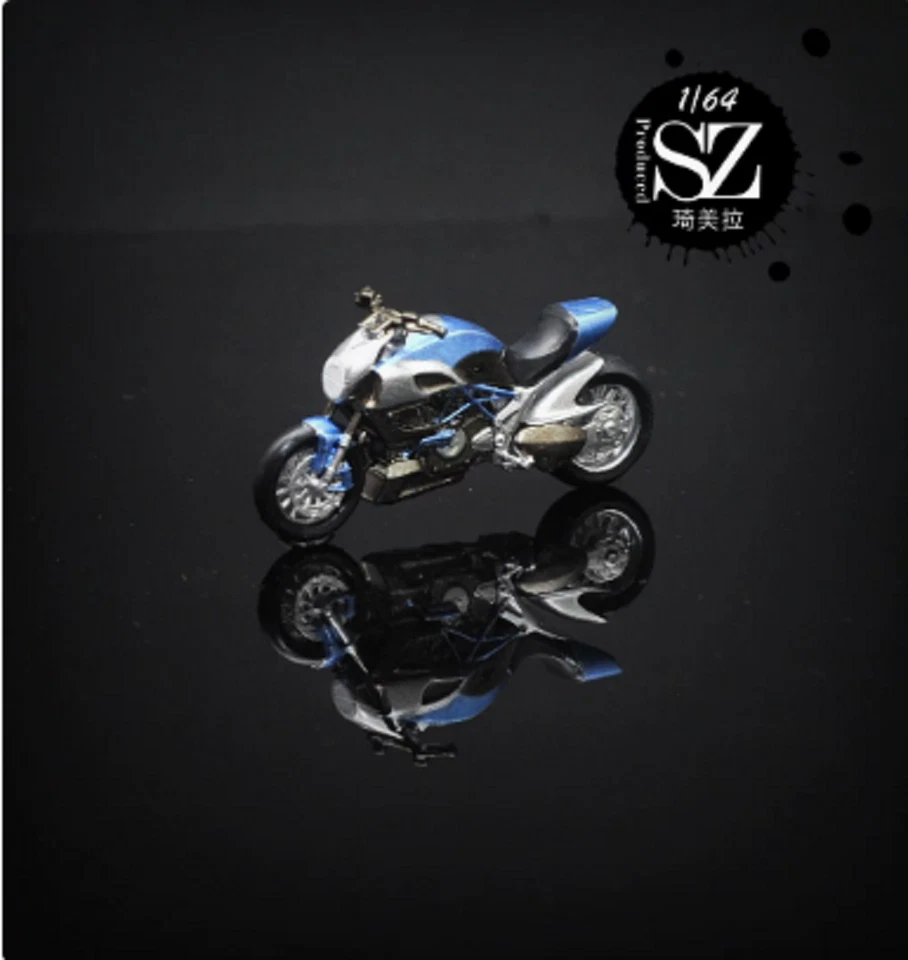 1/43 Blue Ducati Motorcycle Miniature Scene Prop Car Stereoscopic Model - Image 1 of 3