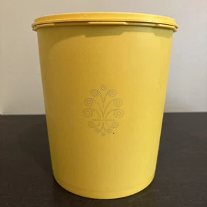 Vintage Tupperware Yellow servalier Canister With Lid model 805-2 Made in USA - Picture 1 of 11