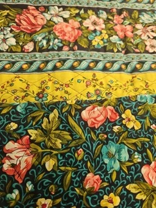 Pre-quilted Double-sided Floral Fabric 27.5" By 42.5" Fabric Traditions 1+ Yard - Picture 1 of 8