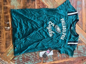 Women?s 47 Brand Philadelphia Eagles v neck Shirt Size Medium NWT - Picture 1 of 4