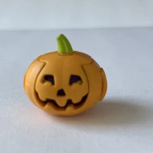 HALLOWEEN KNIGHT Transformers BotBots Series 3 Season Greeters pumpkin 2019 - Picture 1 of 4