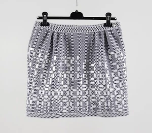 CHANEL Minirock Größe FR40 weiß und schwarz abstraktes Muster mit CC-Knopf - Bild 1 von 22