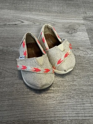 NWOT TOMS Natural Metallic Burlap Neon Pink Shoes Toddler Size 2 - Image 1 of 4