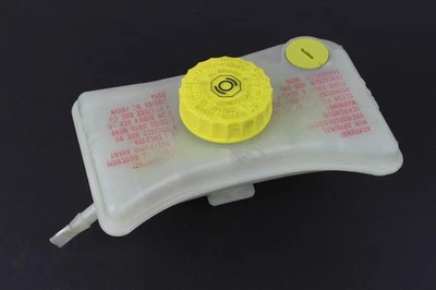 8E0611301E/G Original Audi A4 B6 B7 8E Expansion Tank for Brake Fluid - Image 1 of 4