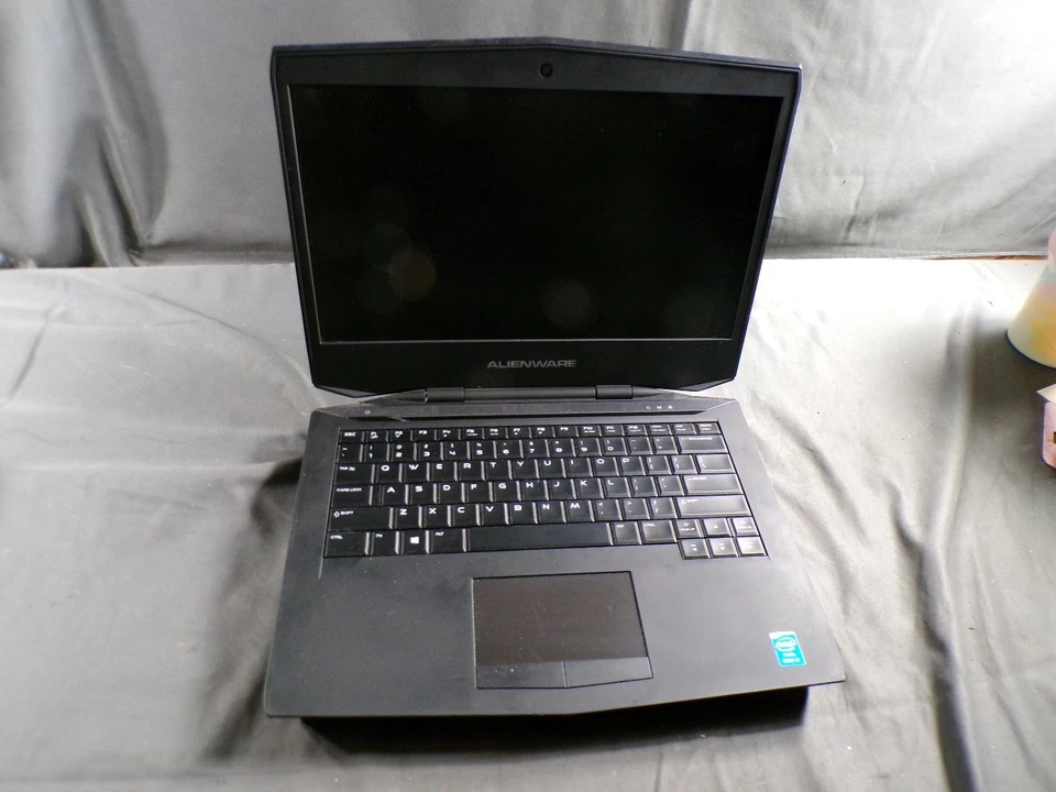 THINKPAD LENOVO E570 INTEL CORE i5-7200U 2.50GHZ 8GB RAM **SEM HD/SEM CADDIE - Imagem 1 de 4