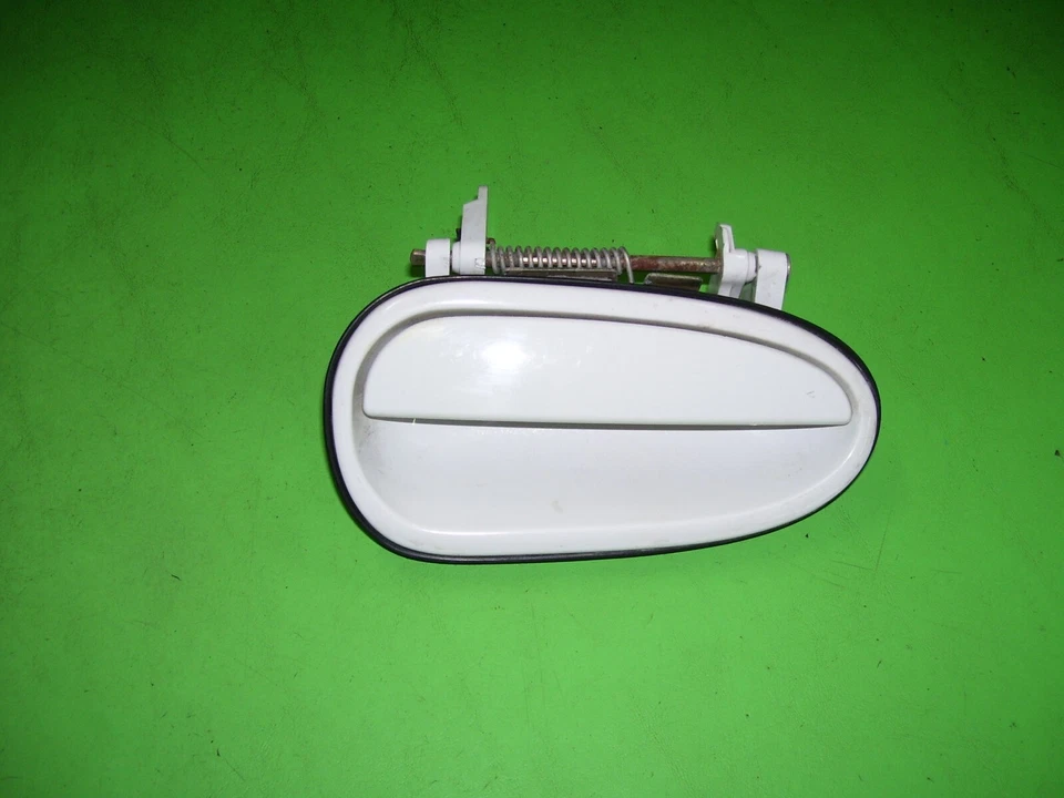 2000 Pontiac Grand Am Right Rear Exterior DOOR HANDLE White - Image 1 of 1