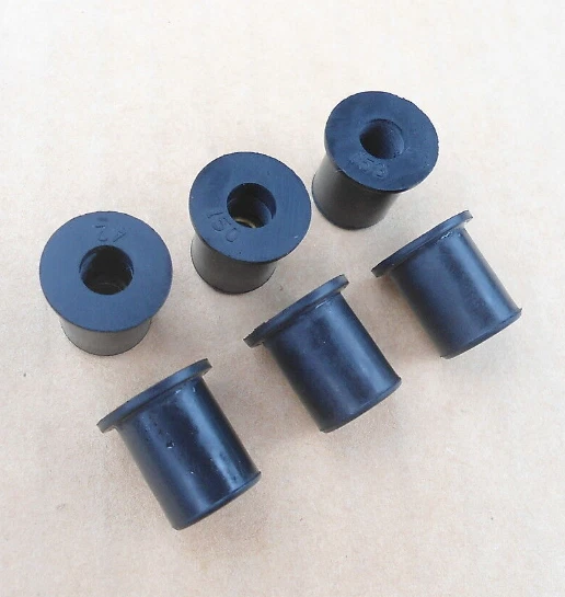 6 NOS TUERCAS DE GOMA PARA POZO (1/4"X20) PORTAEQUIPAJES GM STATION WAGON Y OTROS 004-13XX Foto 1 de 1