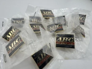 Menge 12 Vintage ABC SPORTS Mitarbeiter Anstecknadeln WERBUNG SPORT TV NETZWERK - Bild 1 von 11