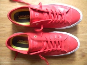 CONVERSE ALL STAR LEATHER RED TRAINING SHOES LADIES US 11 EXCELLENT CONDITION - Picture 1 of 5