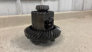 82 02 Camaro Firebird Torsen Limited Slip Posi Rear Differential 28 Spline 80K - Picture 1 of 12