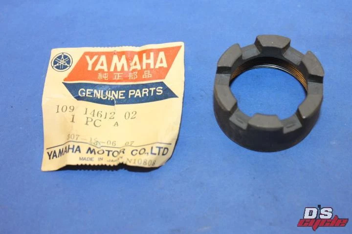 Anillo de tuerca tubo de escape Yamaha YJ1 YJ2 109-14612-02 Foto 1 de 4