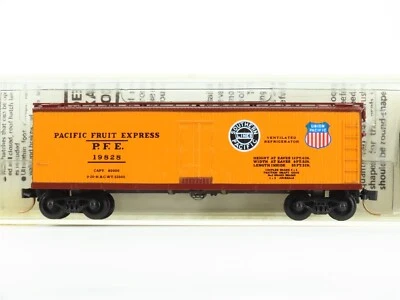 N Micro-Trains MTL/Kadee 47060 PFE Pacific Fruit Express 40' Reefer Car #19828 - Image 1 of 4