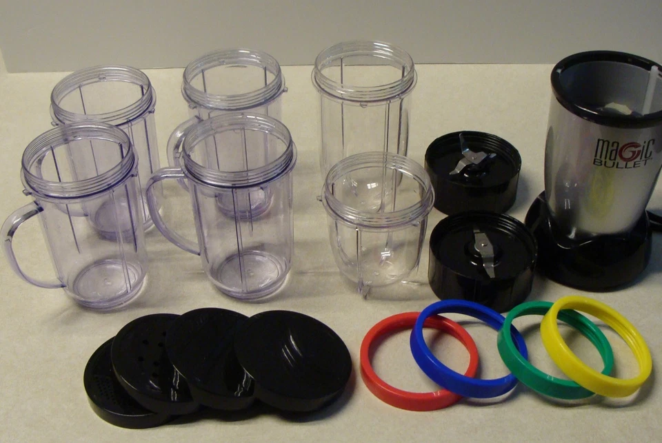 Batidora y batidora personal Magic Bullet, 17 piezas + 3 libros de recetas Foto 1 de 4