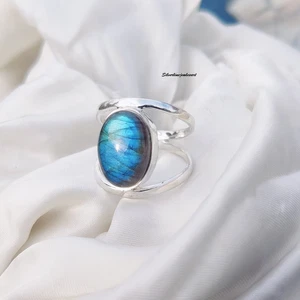 Anillo de labradorita ovalado de diseñador: joyas de piedras preciosas de plata de ley de todos los tamaños - Imagen 1 de 12