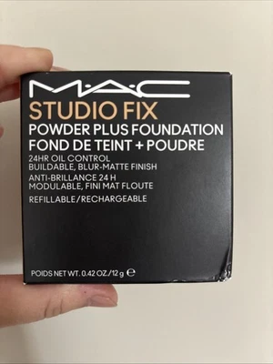 MAC Studio Fix Powder Plus Foundation - NC20 (New Formula) - Image 1 of 2
