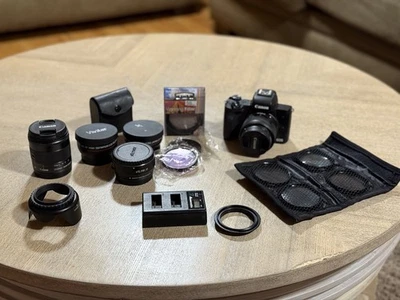 Kit de cámara sin espejo Canon EOS M50 2 lentes + adaptador EF + accesorios USADOS Foto 1 de 4