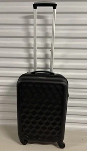 Samsonite 22 in Black Embossed Hard Side Carryon W/O Tag Front Store Display - Picture 1 of 5