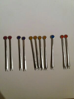 Cocktail Picker, Spieße gebraucht Metall mit Farbpunkten, Party, Esszimmer  - Bild 1 von 4