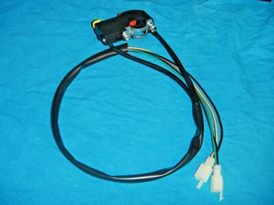 50 80 100 105 125 185 200 350 370 400 500 600 Suzuki interruptor de apagado arranque o bocina Foto 1 de 4