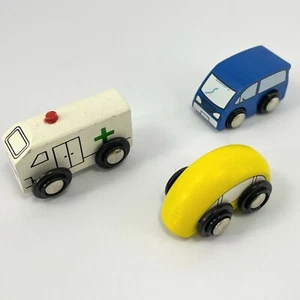 Wooden Railway Automobiles Vehicles Car Can Ambulance Thomas Friends & Brio - Picture 1 of 3