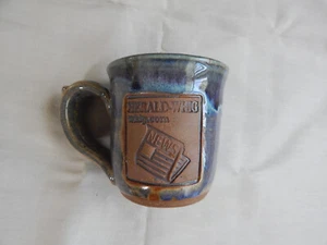 Ayers Pottery "HERALD-WHIG NEWS" Drip Glazed Mug Shades of Blue & Tan 2018 - Picture 1 of 4