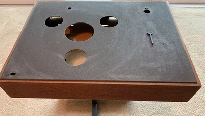 Acoustic Research - XA Tocadiscos Zócalo de nogal engrasado, placa superior y cubierta inferior Foto 1 de 4