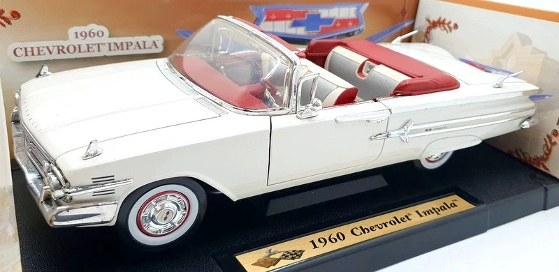 Motor Max 1/18 Scale Diecast 73110 - 1960 Chevrolet Impala - White - Image 1 of 4