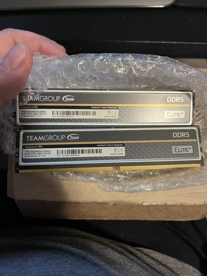 TEAMGROUP ELITE 8x2GB DDR5 4800mhz Foto 1 de 1
