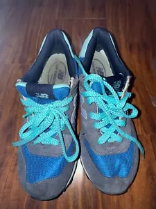 New Balance 574 Herren Größe 8,5 WL574BBS Marineblau/Türkis Schuhe - Bild 1 von 8