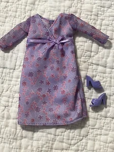 Happy Family Schwangere Midge Barbie Puppe Kleid & Schuhe - Bild 1 von 8