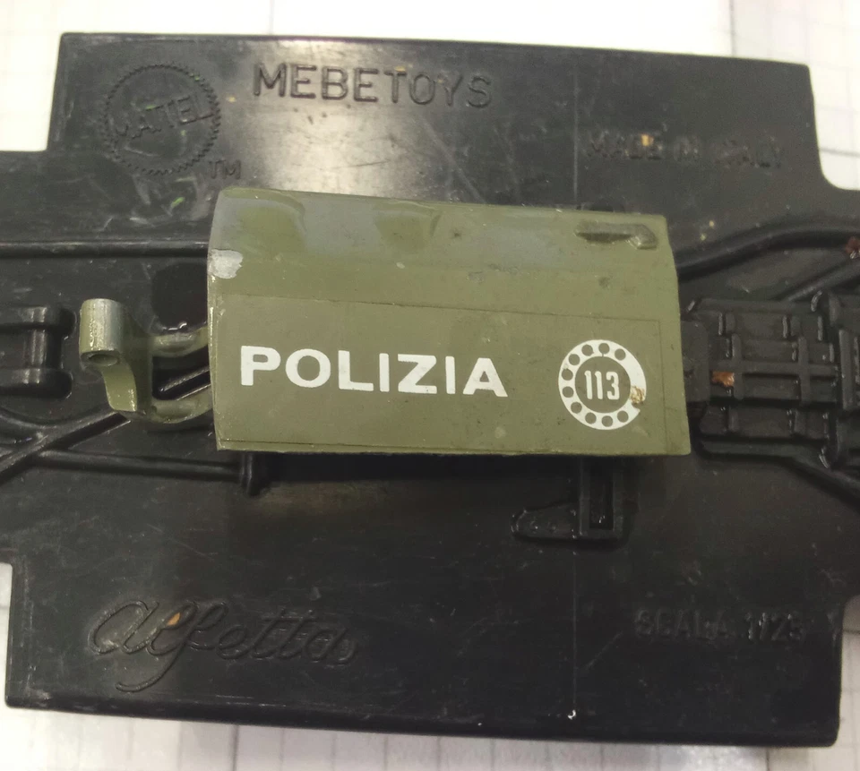 MACCHININA MEBETOYS MATTEL ALFETTA POLIZIA   SC. 1.25 SPORTELLO SX RICAMBI PARTS - Immagine 1 di 1
