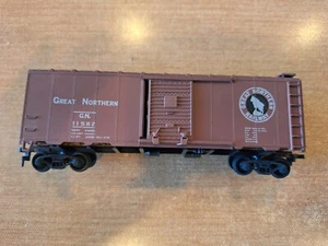 HO Scale ATHEARN 40' Steel Box Car GREAT NORTHERN Item# 11582 - Picture 1 of 2