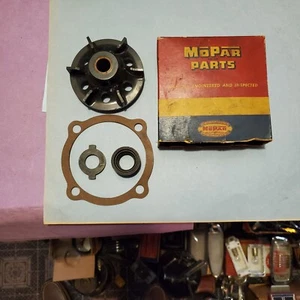 1951-54 Chrysler Imperial/New Yorker/Windsor 331 HEMI Water pump Impellar/Parts - Picture 1 of 3