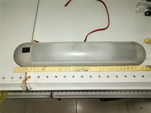 Lampada a neon per camper con interruttore - Foto 1 di 2