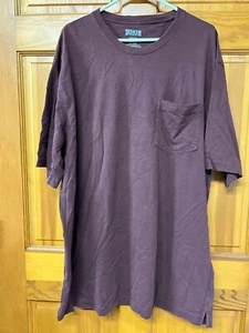 Duluth Trading Shirt Mens XL Dark Red Longtail TShirt Pocket Cotton Short Sleeve - Picture 1 of 4