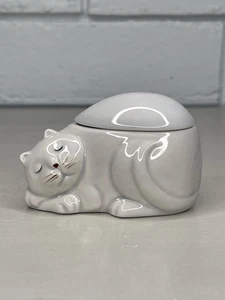 Vintage White Kitty Cat Trinket Box Curled Up Napping Small Ceramic – So Sweet! - Picture 1 of 10
